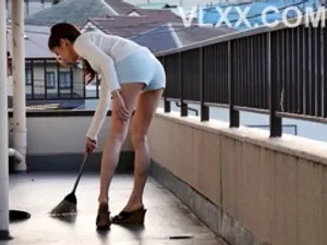 Vừa ngủ dậy là bú lồn em thay bữa sáng luôn